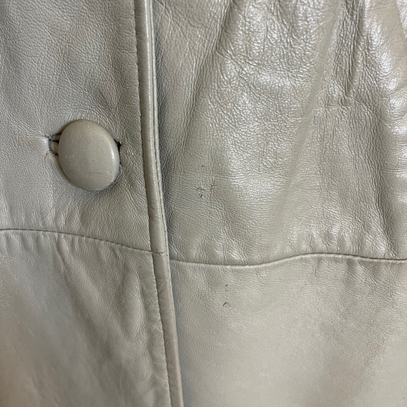 Gorgeous vintage leather and fur coat trench - Picture 9 of 16